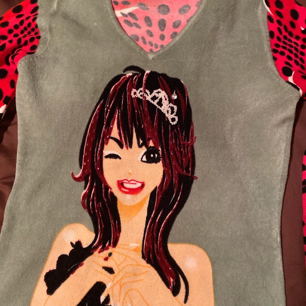 Darling Sweater!!! Worn very little in great shape